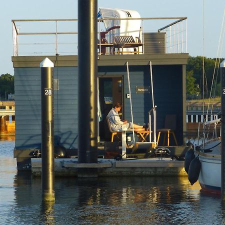 Hotel Hausboot Harmonie Stralsund Esterno foto