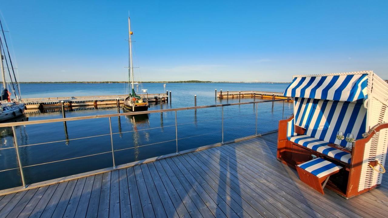 Hotel Hausboot Harmonie Stralsund Esterno foto
