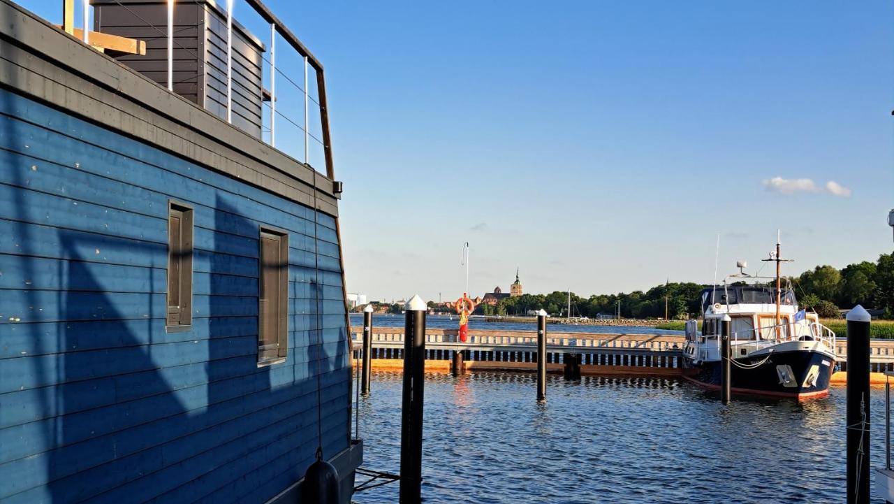 Hotel Hausboot Harmonie Stralsund Esterno foto
